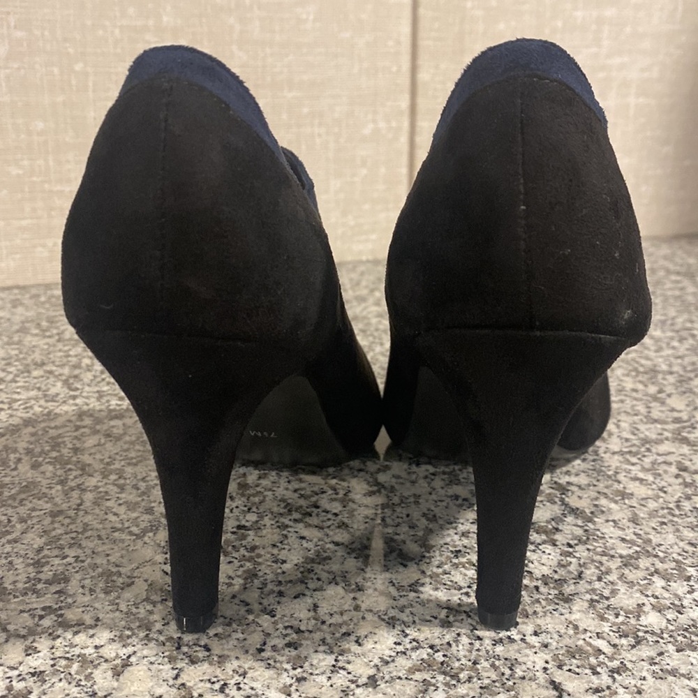 Impo Triumph Suede Booties with Zipper - Picture 8 of 10